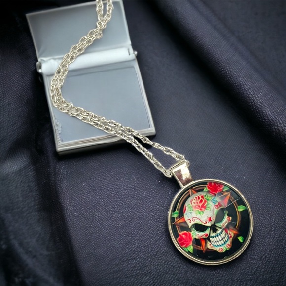 🆕 New Mens Silver Plated Handcrafted Skull Pendant Necklace - Picture 7 of 8